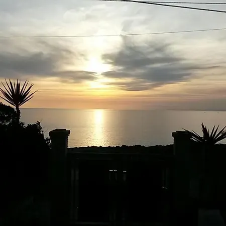 Bed & Breakfast Satyria 3*